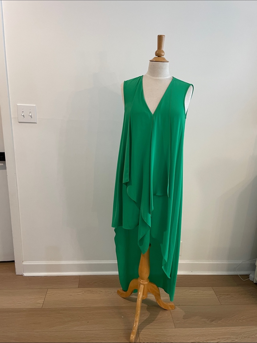 BCBG Emerald Green Sleeveless V-Neck Draped Maxi Dress
